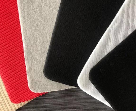 Mit Spone laminierter Stoff