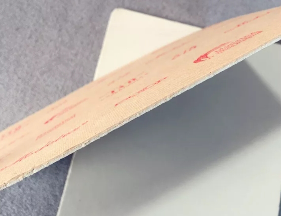 Papierbrett mit EVA